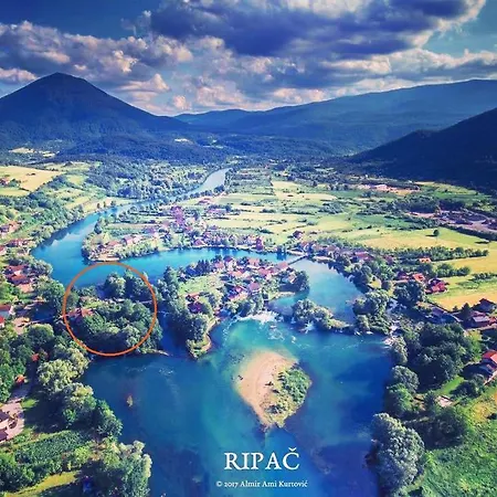 Hotri House On The River Island فيلة Ripac
