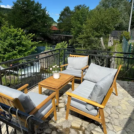 Hotri House On The River Island * Ripač