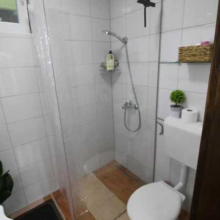 Hotri House On The River Island