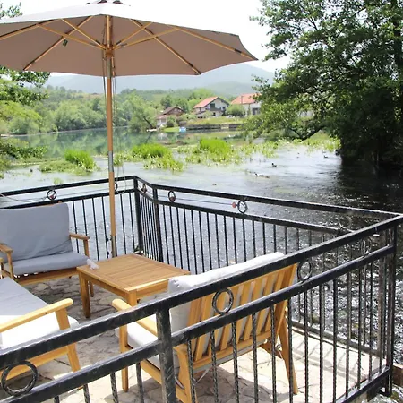 Hotri House On The River Island فيلة *