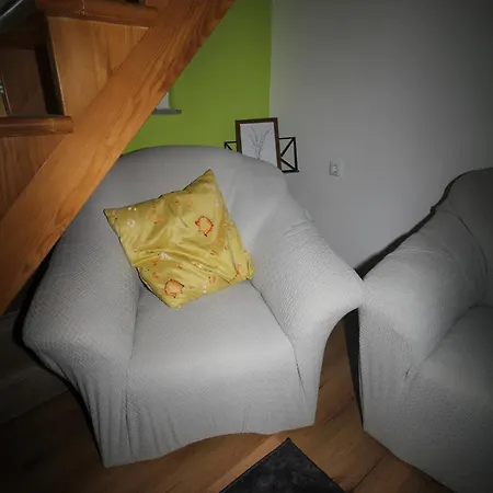 Hotri House On The River Island