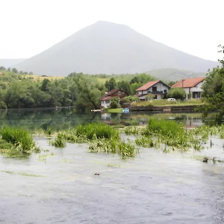Hotri House On The River Island Ripač
