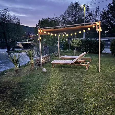 Hotri House On The River Island * Ripac