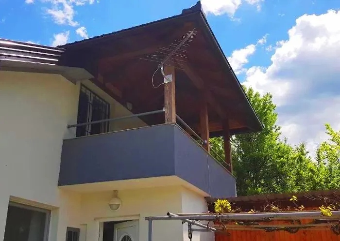 Hotri House On The River Island וילה *