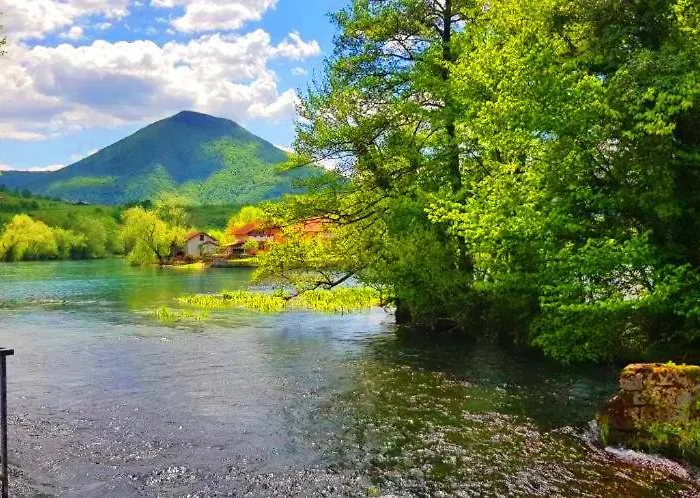 Hotri House On The River Island Βίλα Ripac