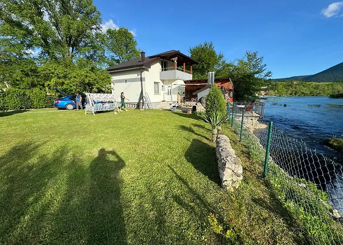 Hotri House On The River Island Βίλα