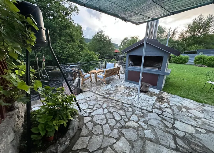 Βίλα Hotri House On The River Island