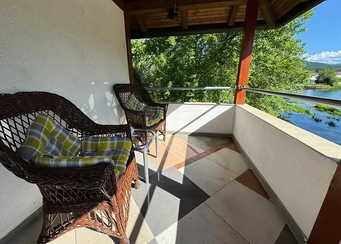 Hotri House On The River Island فيلة Ripac