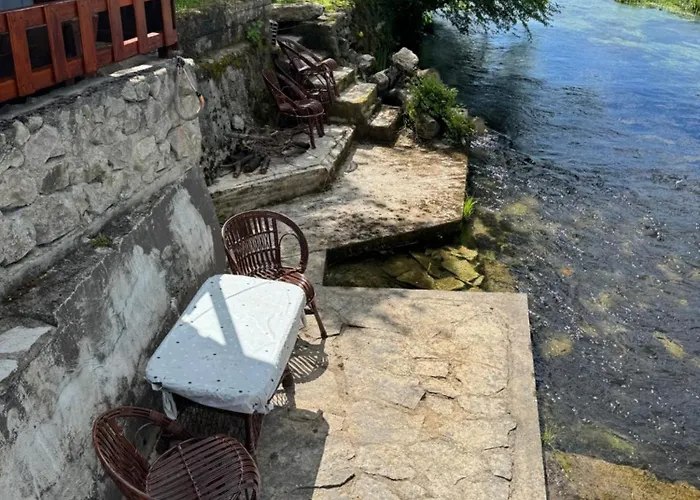 Hotri House On The River Island Βίλα *