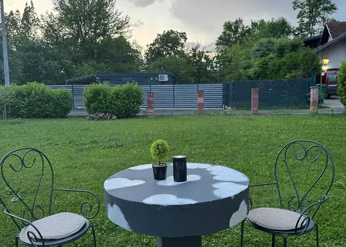 Hotri House On The River Island Βίλα