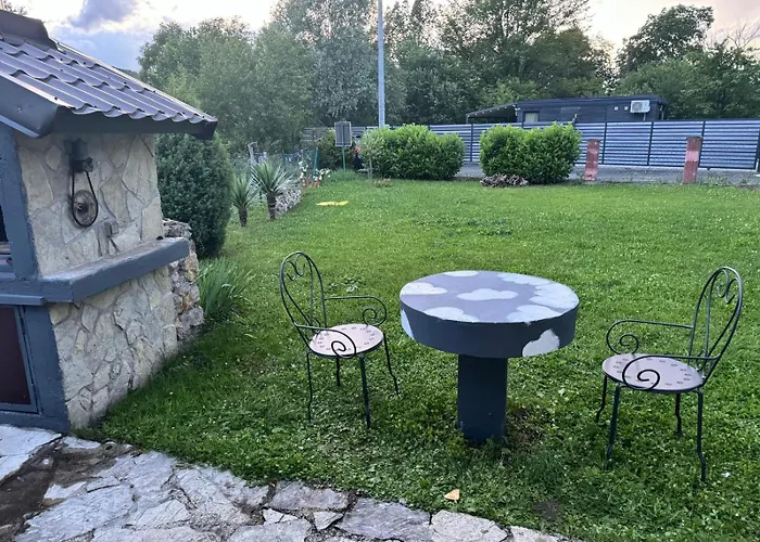 וילה Hotri House On The River Island *