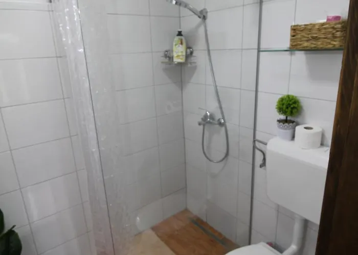 Hotri House On The River Island