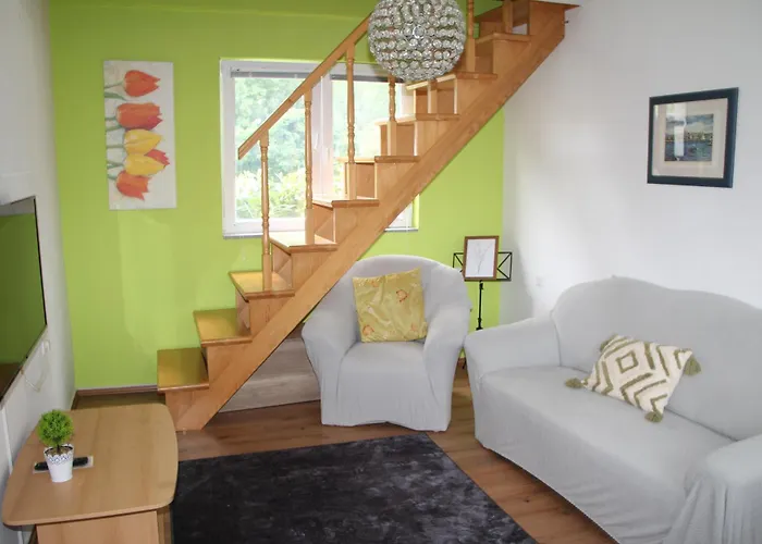 Hotri House On The River Island Ripac