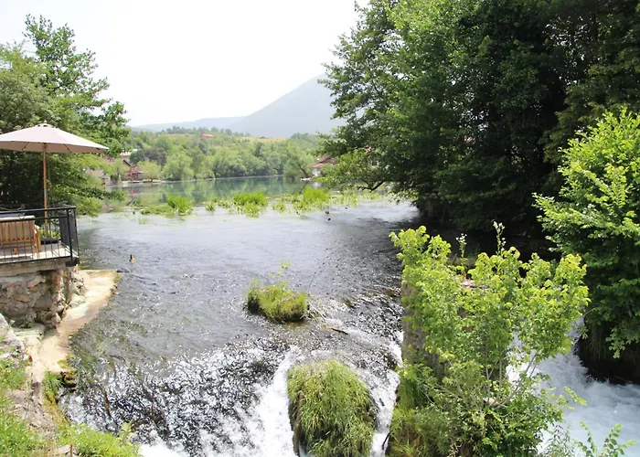 Hotri House On The River Island