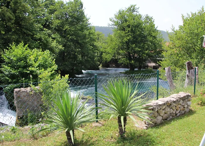 Hotri House On The River Island וילה *