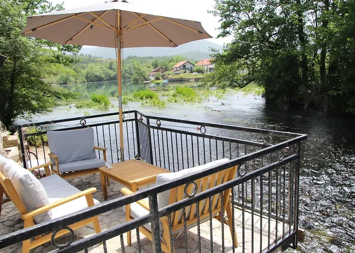 Hotri House On The River Island Βίλα *