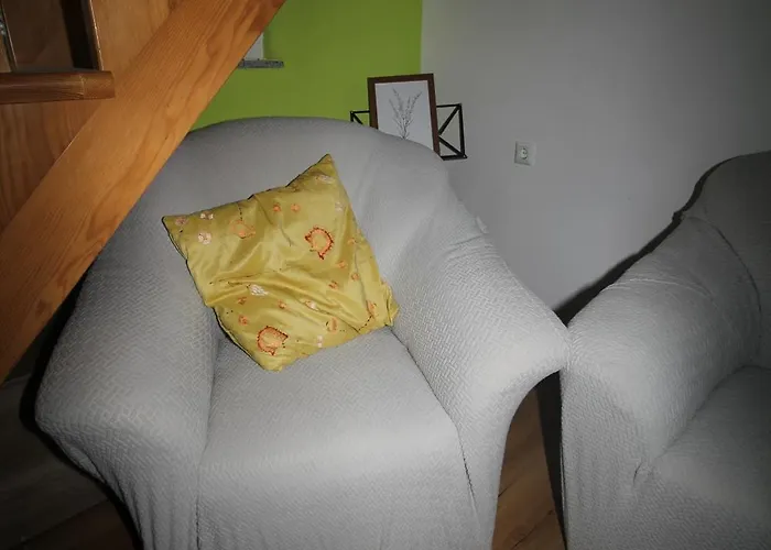 Hotri House On The River Island