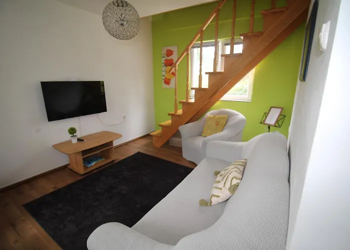 וילה Hotri House On The River Island *